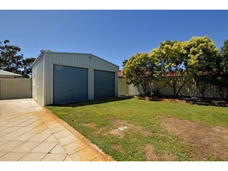 62 Gladstone Road, Leeming WA 6149