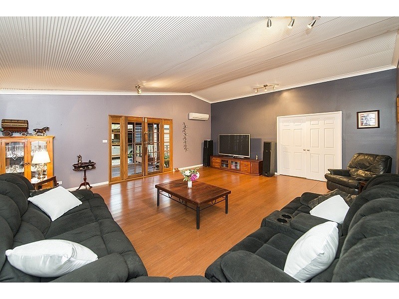 25 Leaver Way, Cardup WA 6122