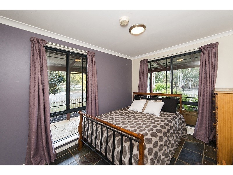 25 Leaver Way, Cardup WA 6122