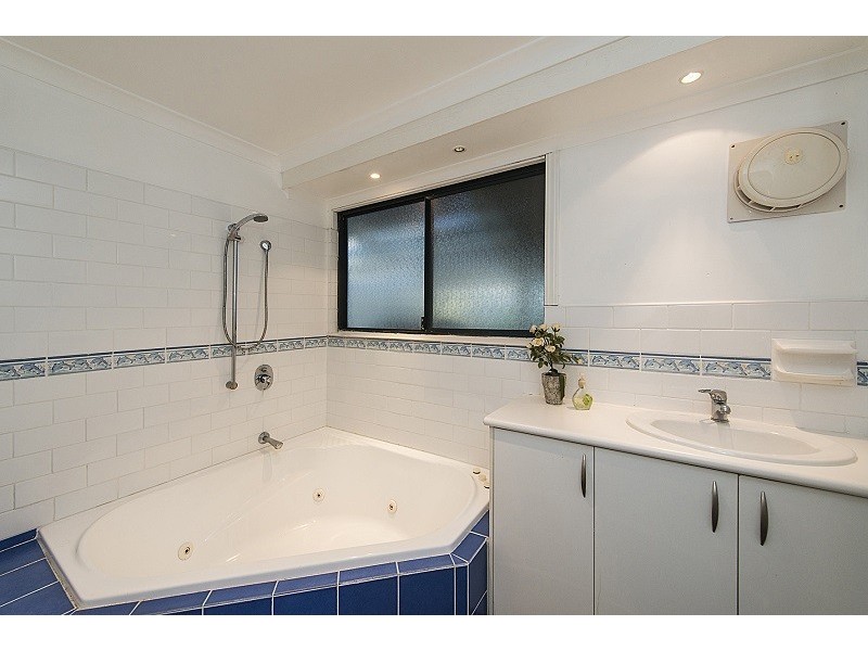 25 Leaver Way, Cardup WA 6122