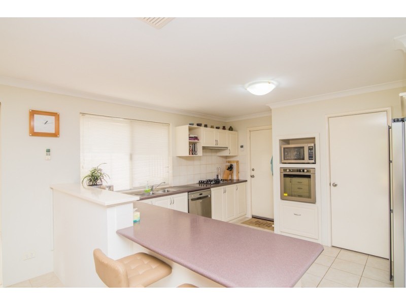 12 Ruth Avenue, Canning Vale WA 6155