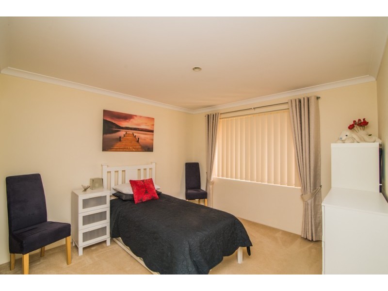 12 Ruth Avenue, Canning Vale WA 6155