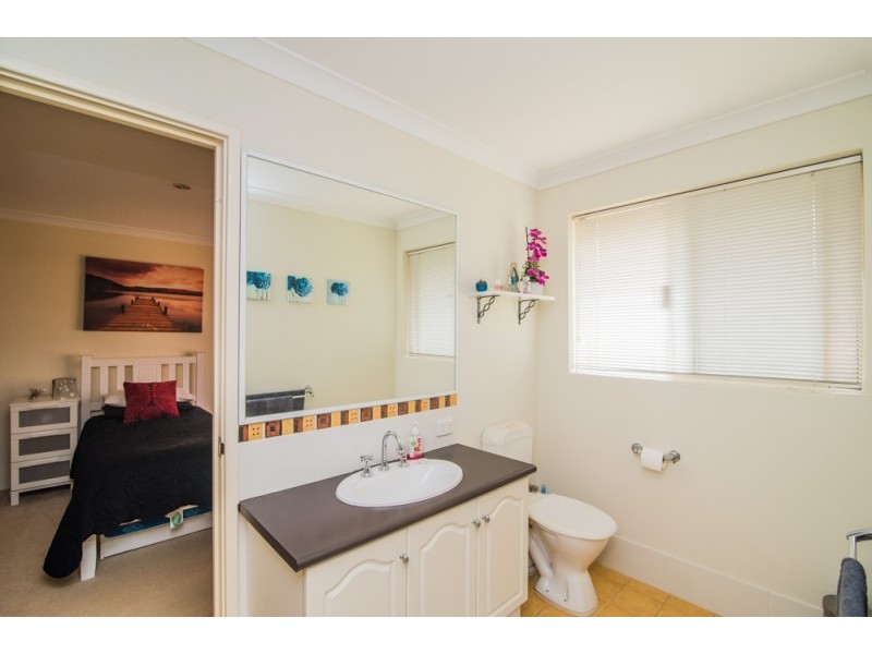 12 Ruth Avenue, Canning Vale WA 6155