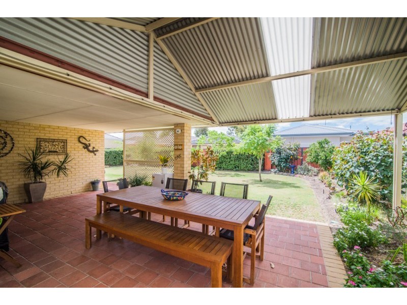 12 Ruth Avenue, Canning Vale WA 6155