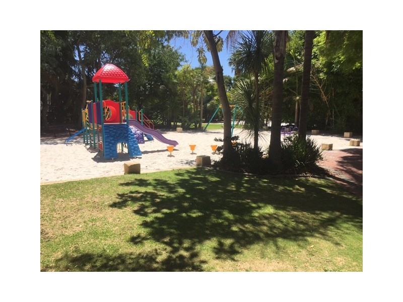 12 Ruth Avenue, Canning Vale WA 6155