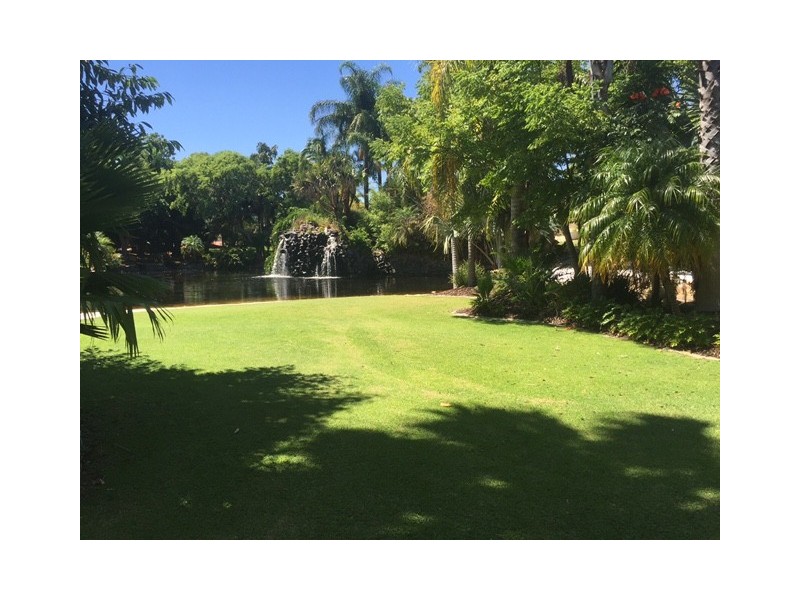 12 Ruth Avenue, Canning Vale WA 6155