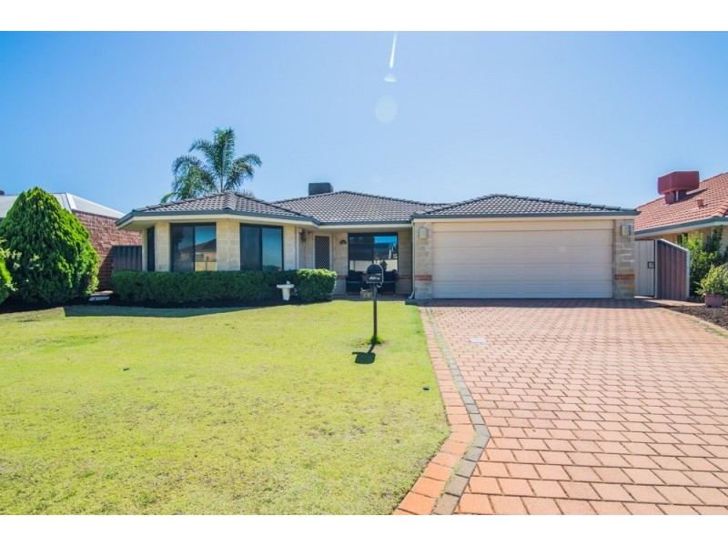 11 Orchid Pass, Thornlie WA 6108
