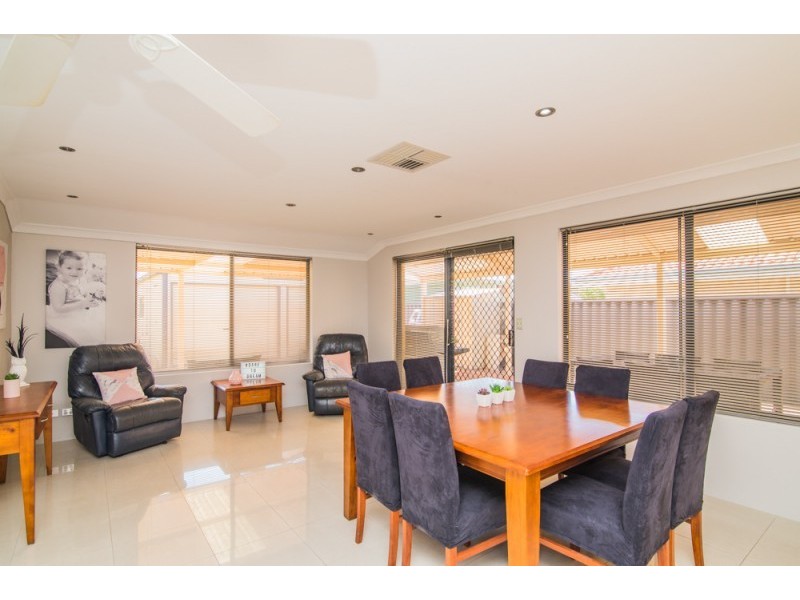 11 Orchid Pass, Thornlie WA 6108
