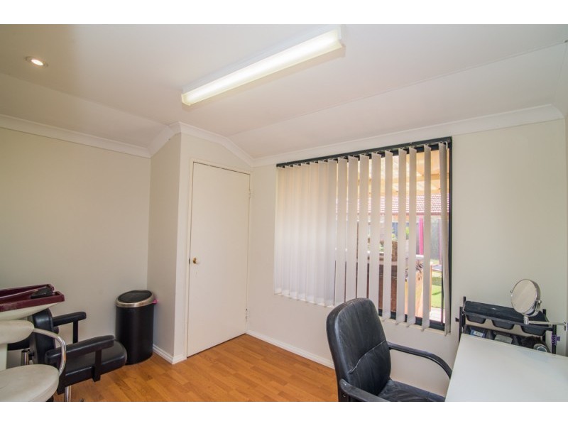 11 Orchid Pass, Thornlie WA 6108