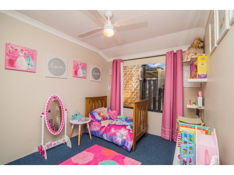 11 Orchid Pass, Thornlie WA 6108