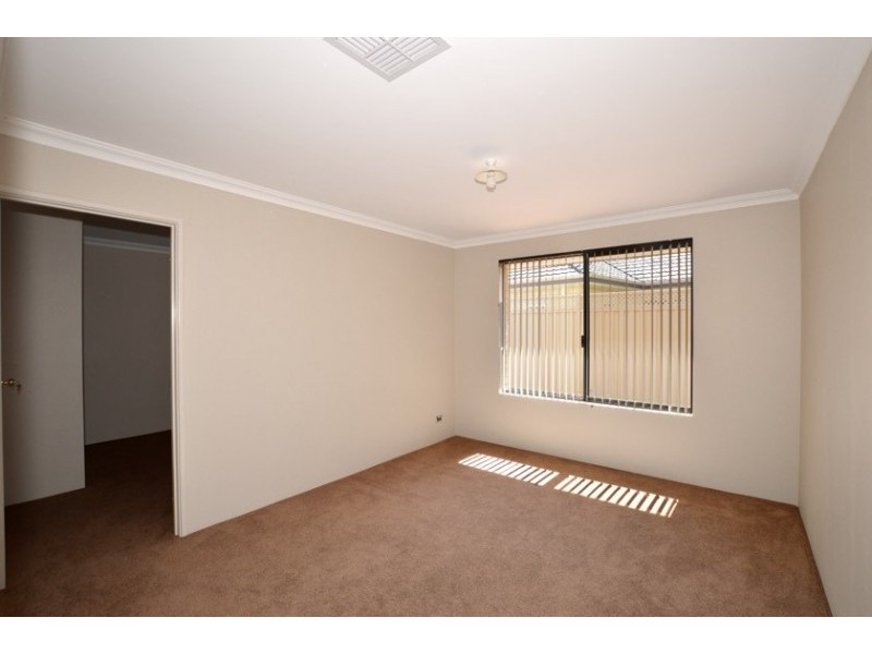 11 Cunningham Street, Canning Vale WA 6155