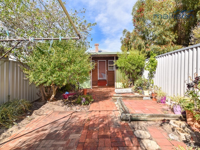 65 Alexandra Road, East Fremantle WA 6158