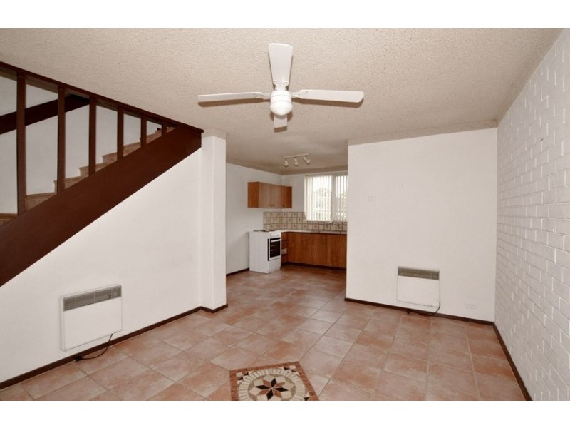 9/80 Samson Street, White Gum Valley WA 6162