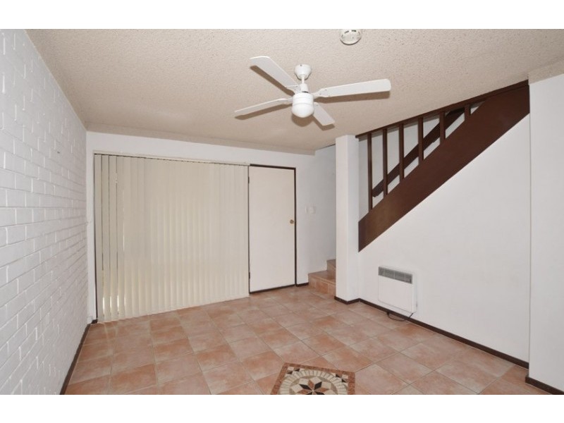 9/80 Samson Street, White Gum Valley WA 6162