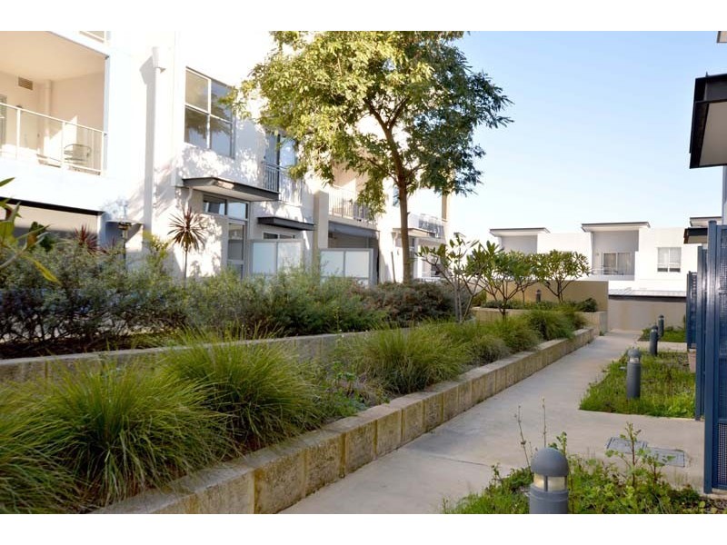 12/6 Ibera Way, Success WA 6164