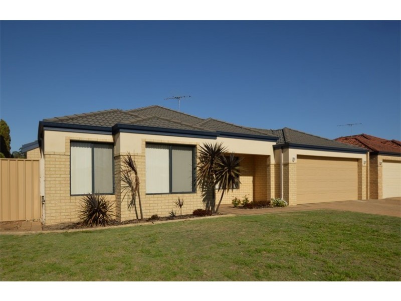 1/38 Pennlake Drive, Spearwood WA 6163