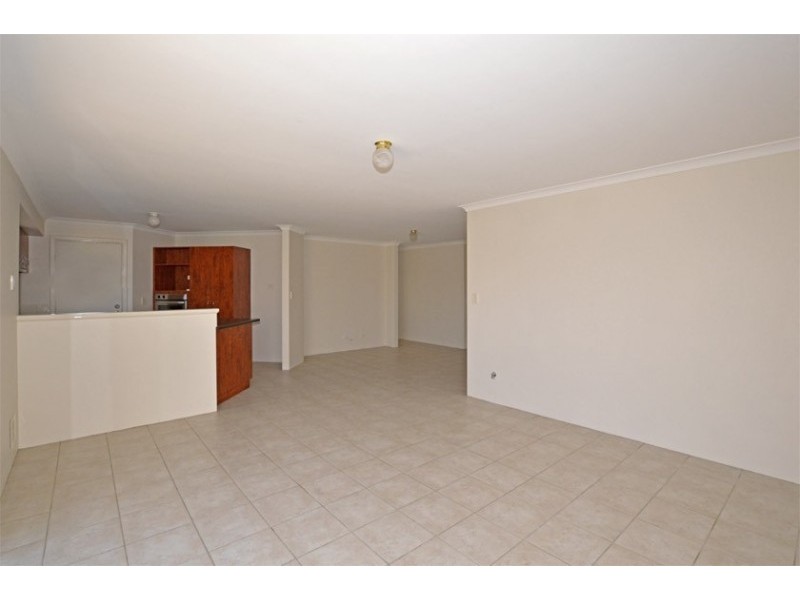 1/38 Pennlake Drive, Spearwood WA 6163