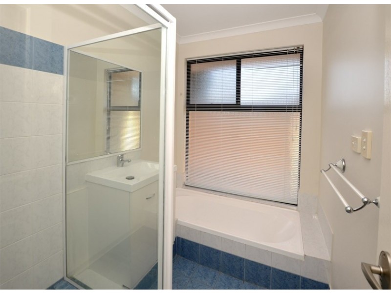 1/38 Pennlake Drive, Spearwood WA 6163