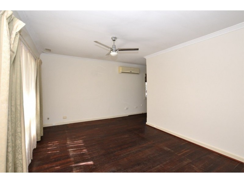 32 Dunnell Street, Maddington WA 6109