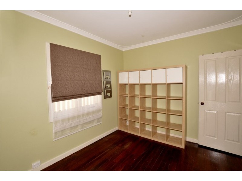 32 Dunnell Street, Maddington WA 6109