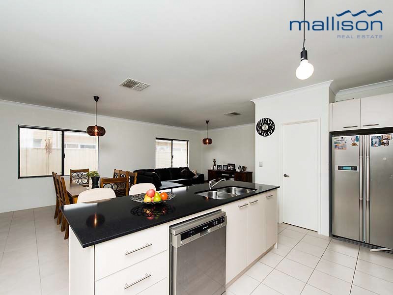 52 Dovedale Street, Harrisdale WA 6112