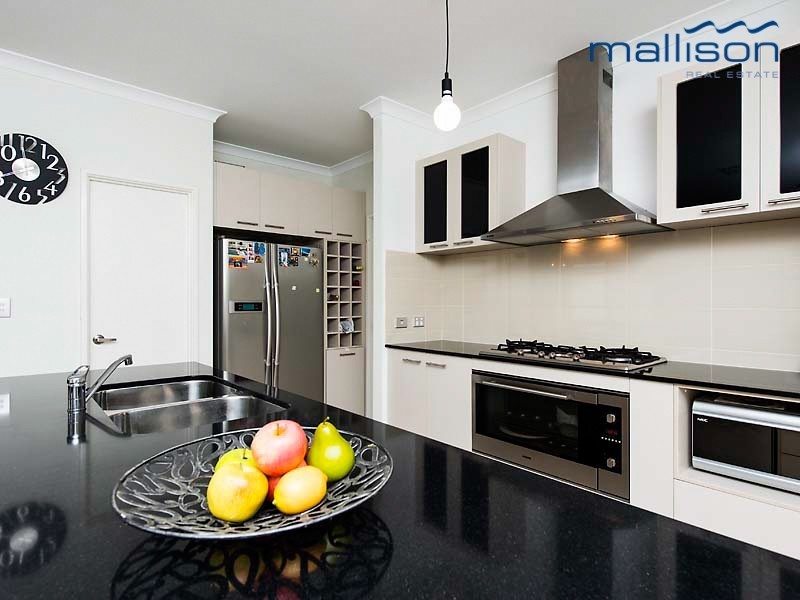 52 Dovedale Street, Harrisdale WA 6112