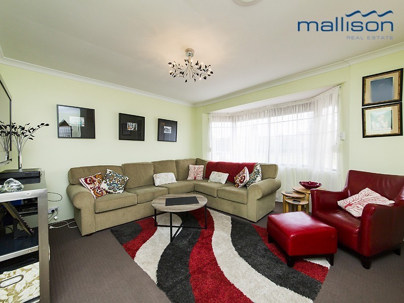 34 Sylvan Crescent, Leeming WA 6149