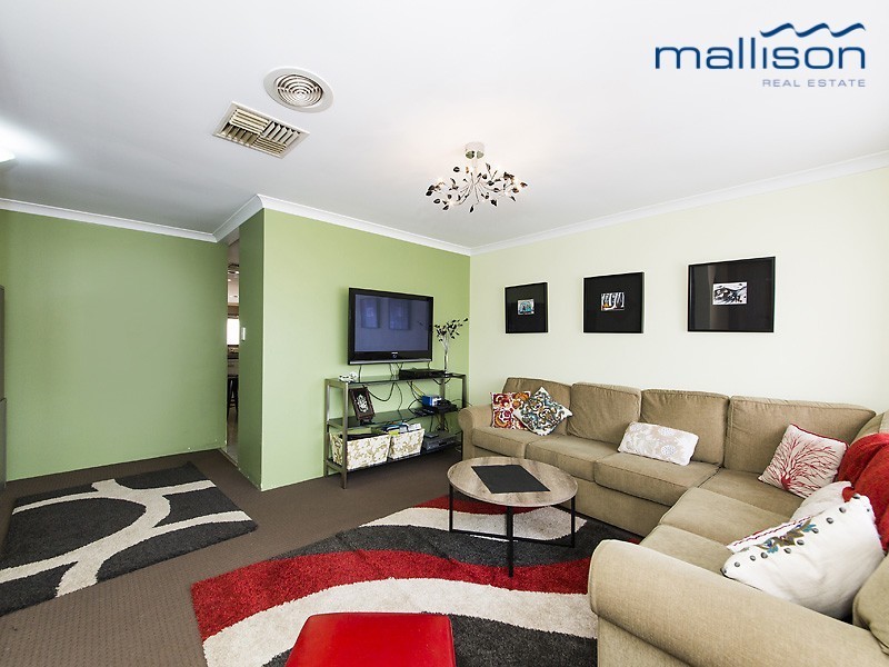 34 Sylvan Crescent, Leeming WA 6149