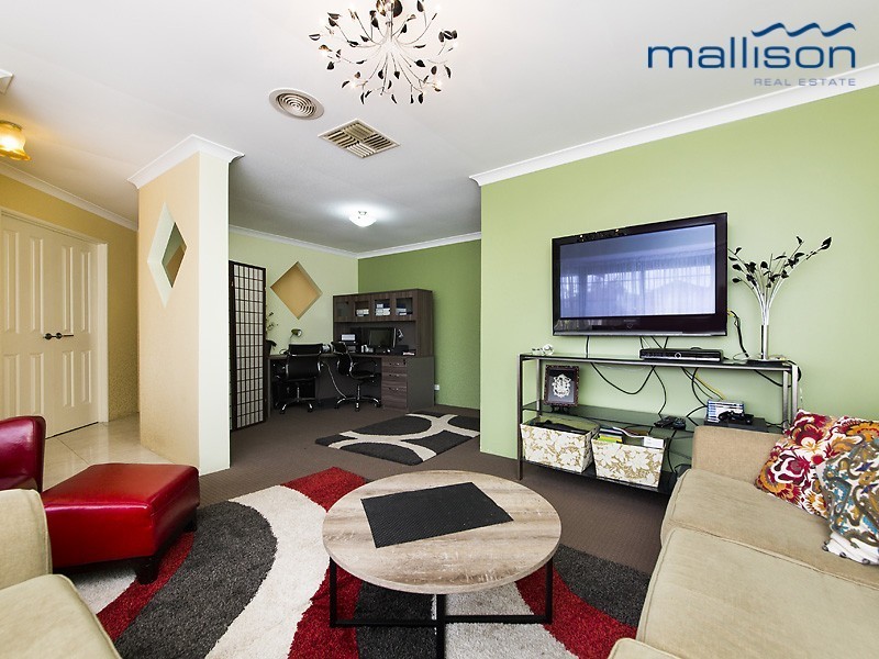 34 Sylvan Crescent, Leeming WA 6149