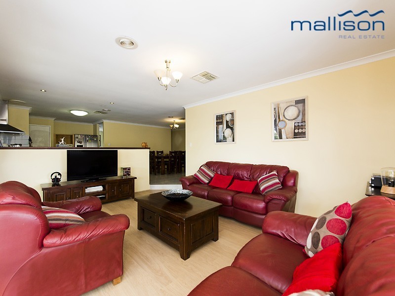 34 Sylvan Crescent, Leeming WA 6149