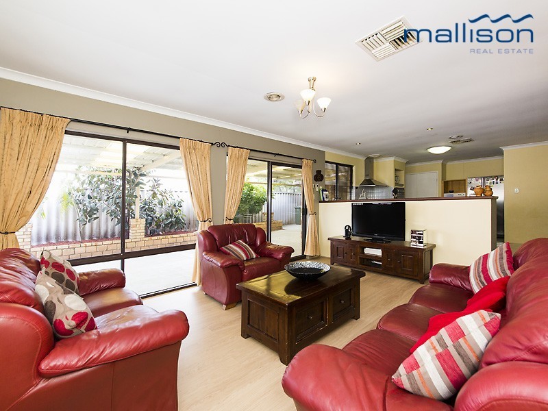 34 Sylvan Crescent, Leeming WA 6149