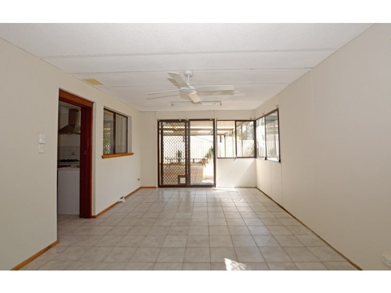 14 Lyminge Street, Gosnells WA 6110