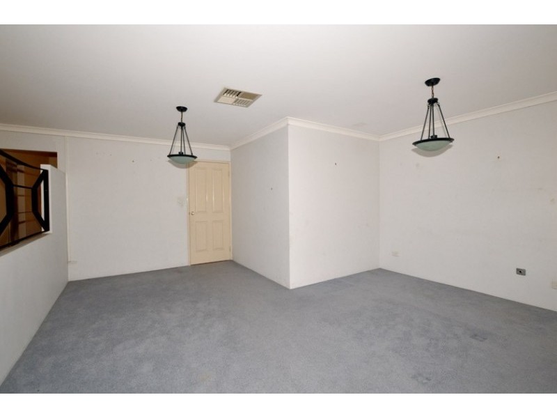 6 St Andrews Crescent, Canning Vale WA 6155