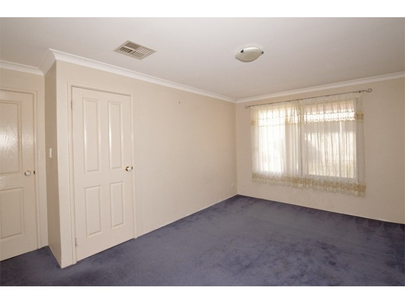 6 St Andrews Crescent, Canning Vale WA 6155