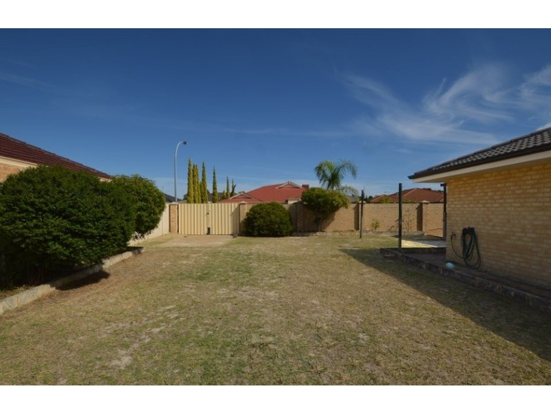 6 St Andrews Crescent, Canning Vale WA 6155