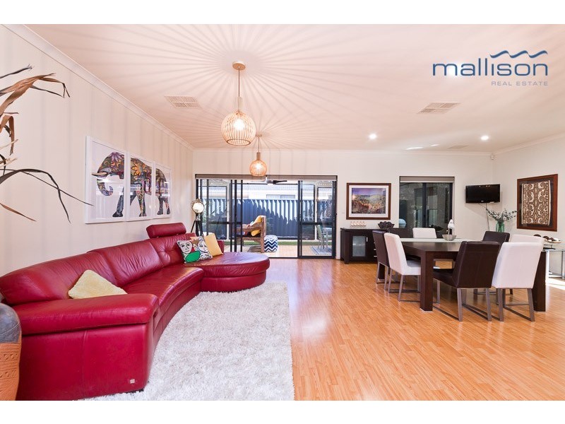 11 St Albans Promenade, Canning Vale WA 6155