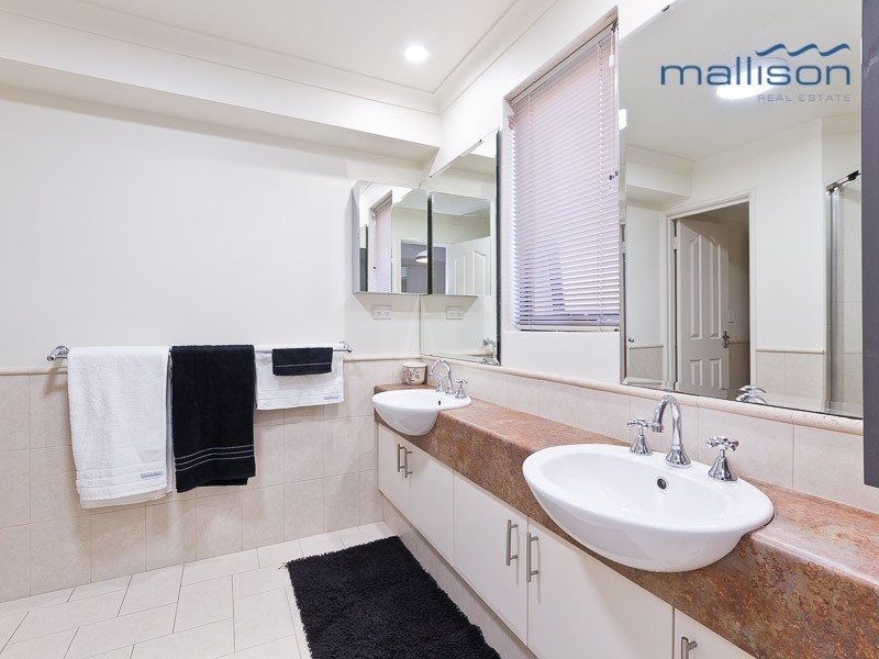 11 St Albans Promenade, Canning Vale WA 6155