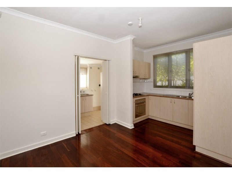 16 Camillo Street, Coolbellup WA 6163