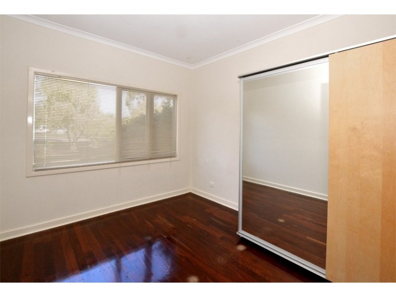 16 Camillo Street, Coolbellup WA 6163