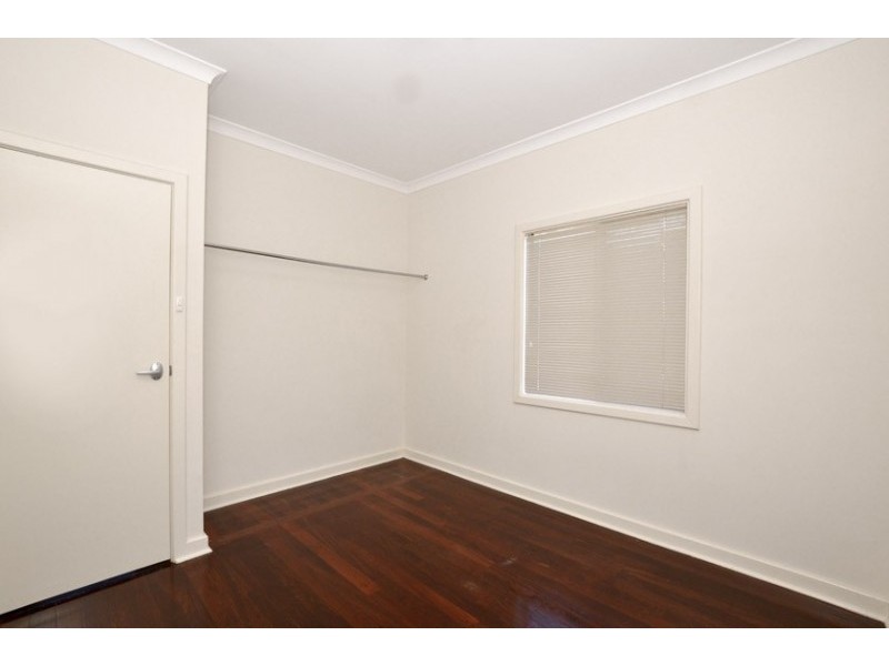 16 Camillo Street, Coolbellup WA 6163