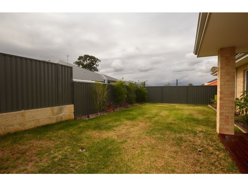 11 Chalice Way, Baldivis WA 6171