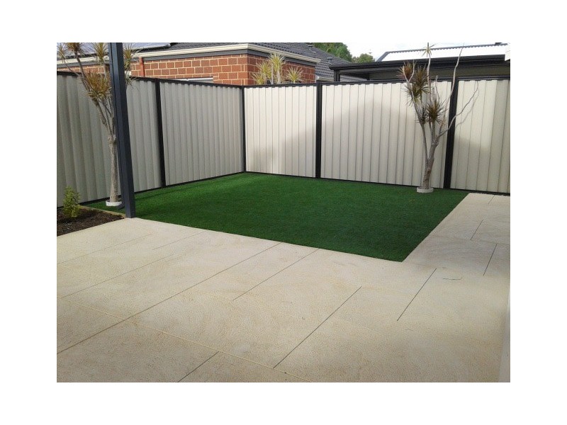 21 Fairlie Road, Canning Vale WA 6155