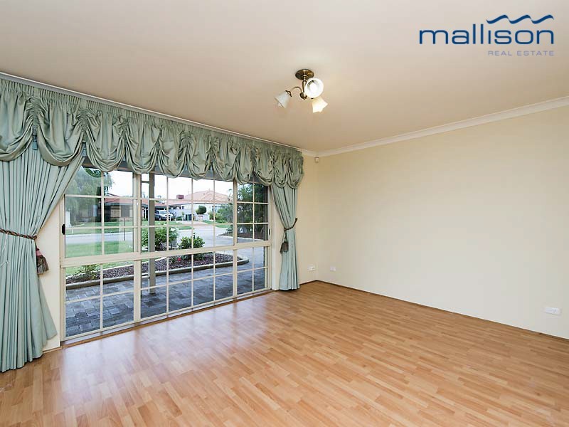 6 Geographe Way, Thornlie WA 6108