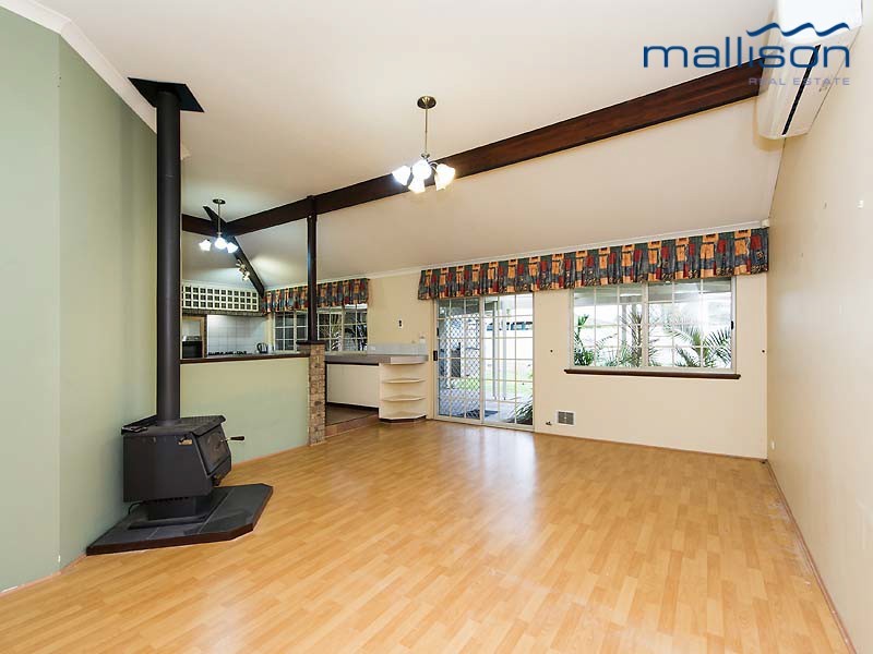 6 Geographe Way, Thornlie WA 6108