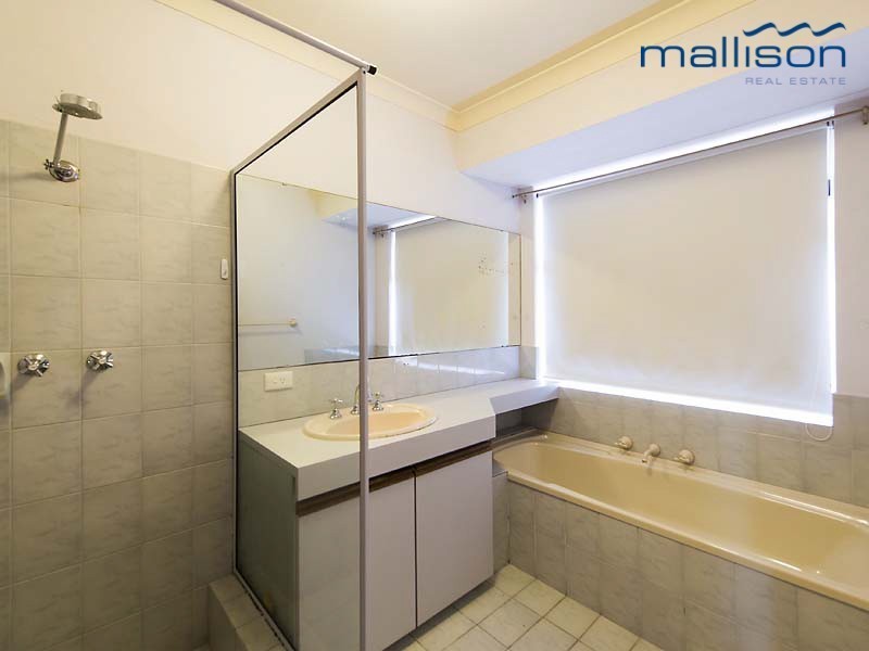 6 Geographe Way, Thornlie WA 6108