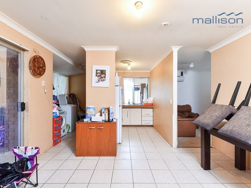 77 Murchison Way, Gosnells WA 6110