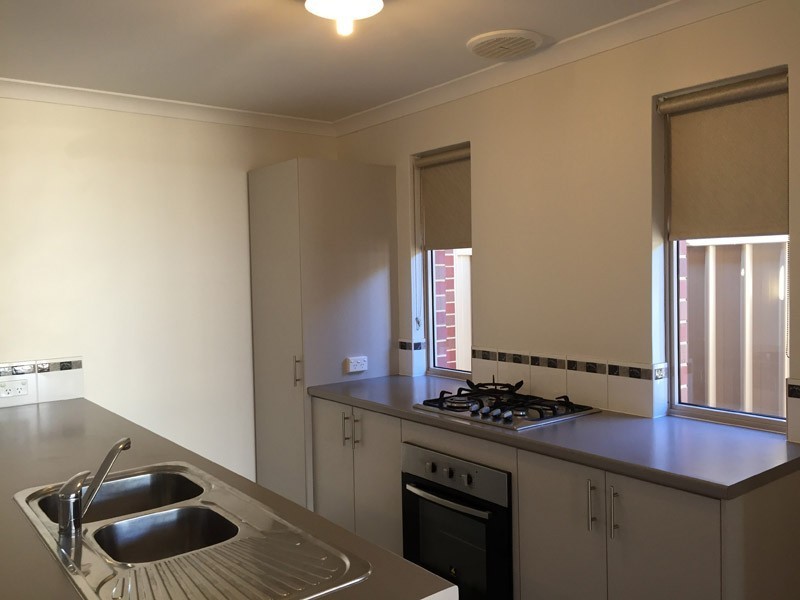 B/10 Amalfi Way, Canning Vale WA 6155