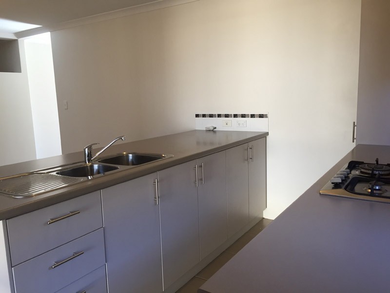 B/10 Amalfi Way, Canning Vale WA 6155