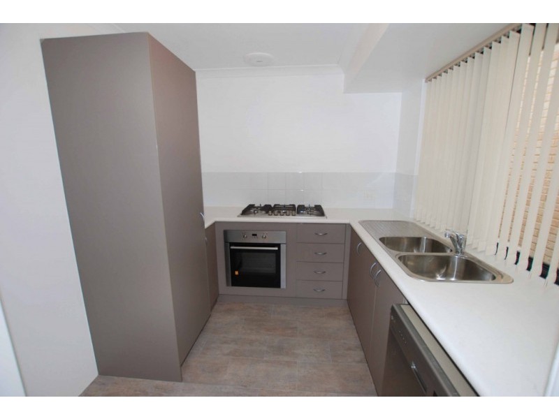 B/9 Preston Way, Balga WA 6061