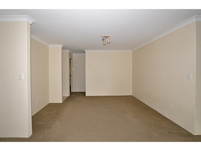 6 Invercauld Avenue, Bibra Lake WA 6163